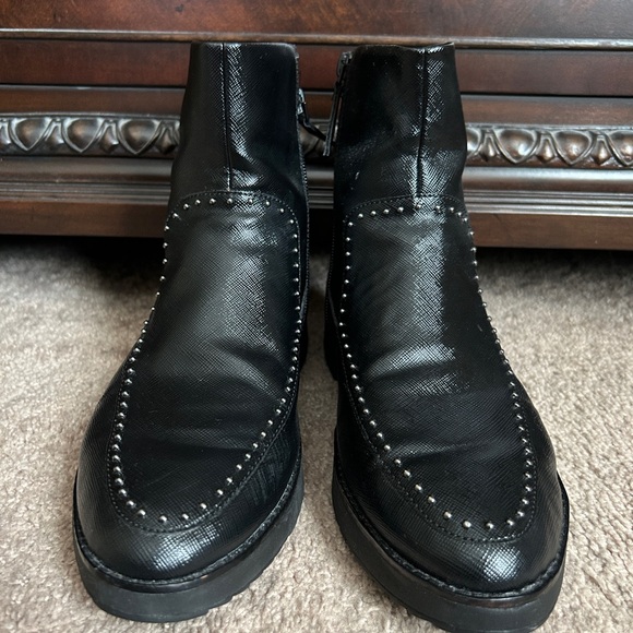 Fitflop Black Ankle Boots with Stud Detail 8.5 - Picture 2 of 5